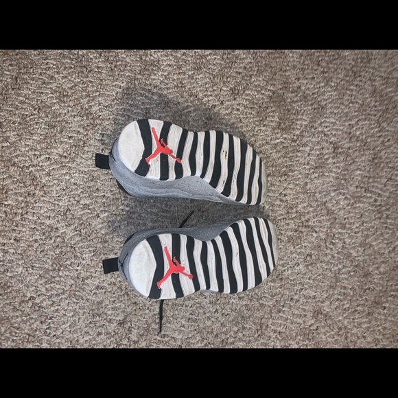 Air Jordan 10s Light Smoke main image 4